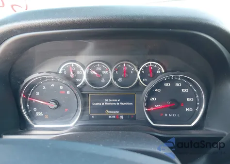 2021 Chevrolet Silverado 1500 4Wd Short Bed Rst z USA, uszkodzony, nr VIN 3GCUYEEL4MG411879